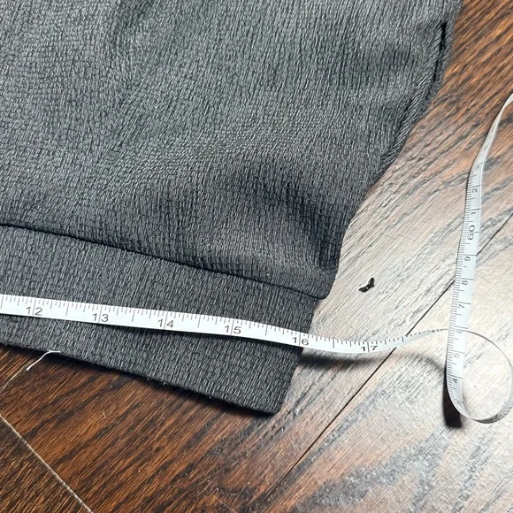 H&M stretchy dress pants size medium - Picture 6 of 7